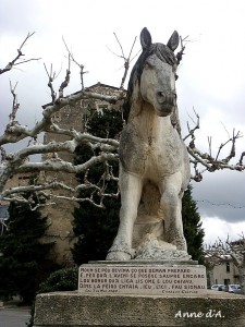Molleges-statue-cheval